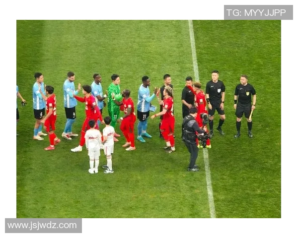 与足球明星同框特效打造你的专属球场瞬间分享精彩时刻的最佳选择