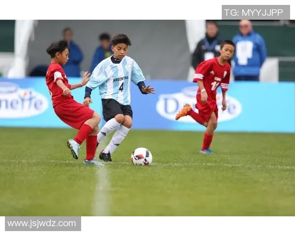 翻白眼的足球明星背后的故事与他们的赛场风采分析