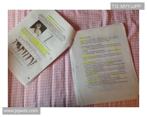 足球场上的学渣逆袭记：从课堂失利到绿茵传奇的成长之路